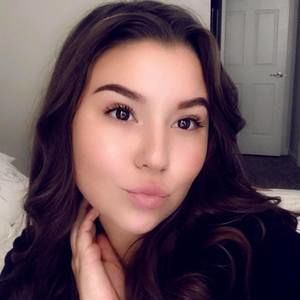 Meet your Posher, Whitney